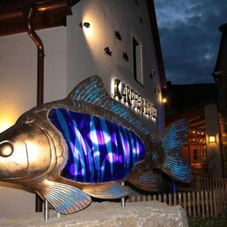Karpfenhotel & Herrenhaus Im Gasthaus Sindel-Buckel Фойхтванген Екстериор снимка
