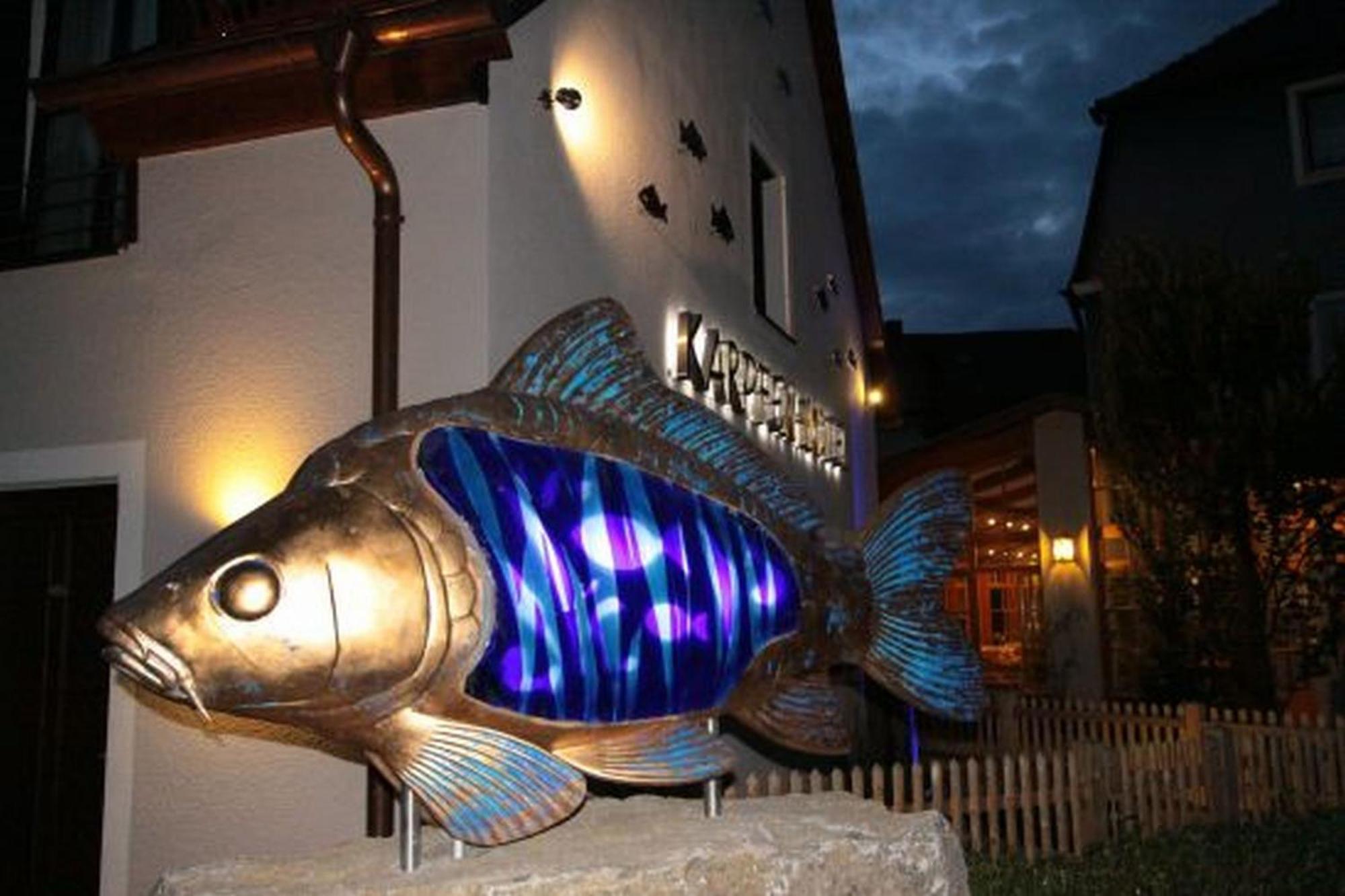 Karpfenhotel & Herrenhaus Im Gasthaus Sindel-Buckel Фойхтванген Екстериор снимка