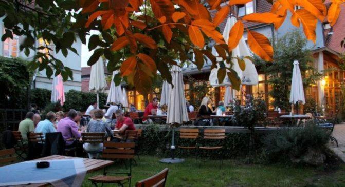 Karpfenhotel & Herrenhaus Im Gasthaus Sindel-Buckel Фойхтванген Екстериор снимка